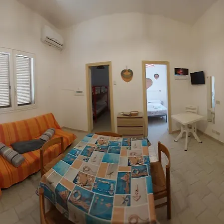 度假居 Villetta Maestrale Cala Azzurra